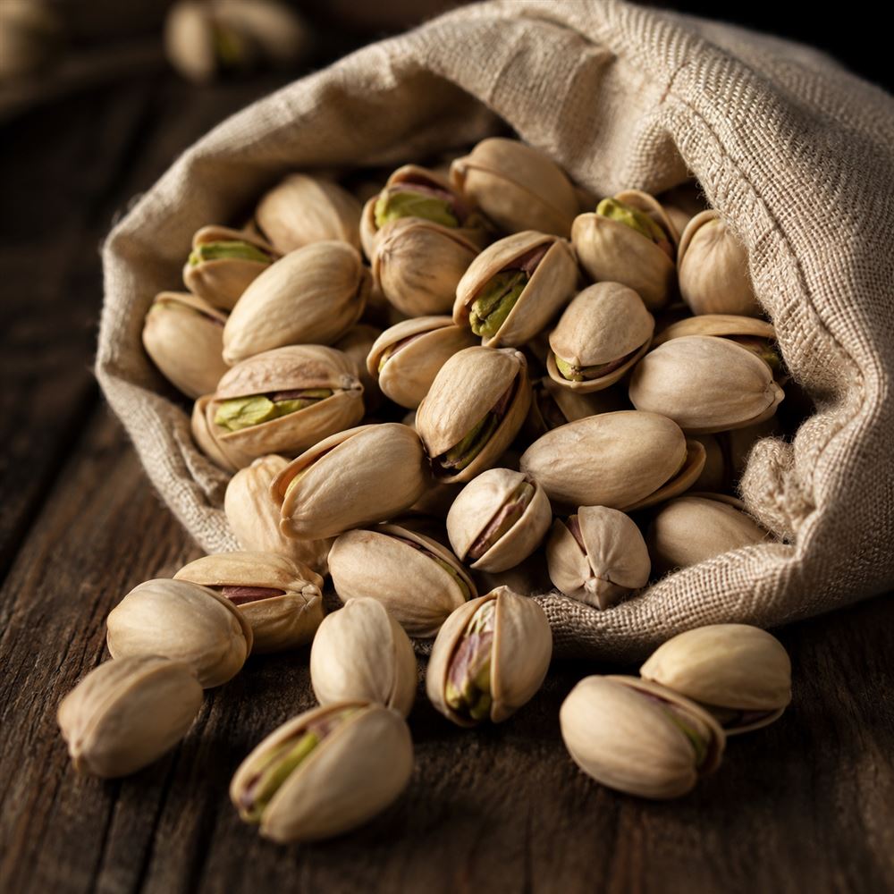 Raw in-shell pistachios